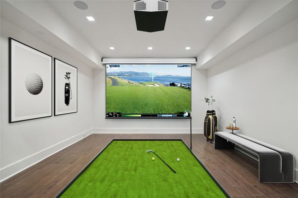 Interior, Projection Screen, Recessed Lighting, Wood Texture Flooring