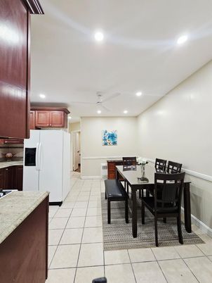 Dining room, Interior, Kitchen, Recessed Lighting