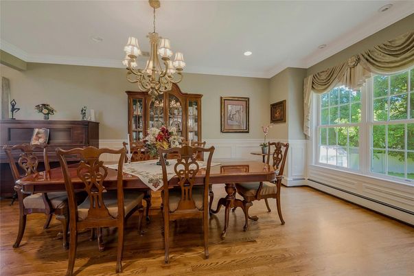 Chandelier, Dining room, Interior, Recessed Lighting, Wood Texture Flooring