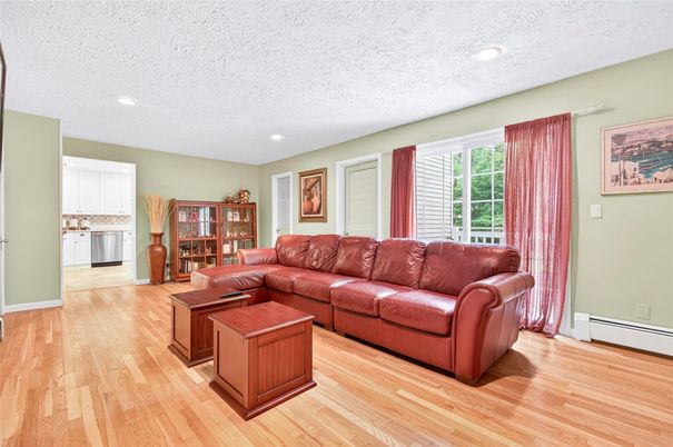 Interior, Kitchen, Living room, Recessed Lighting, Wood Texture Flooring
