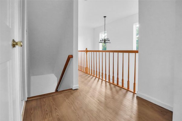 Interior, Pendant Lights, Wood Texture Flooring