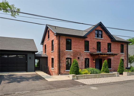 Attached, Exterior, Facade, Brick Facade, Brick Traditional