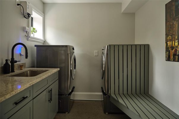 Interior, Washer