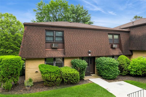 Exterior, Facade, Tudor Revival