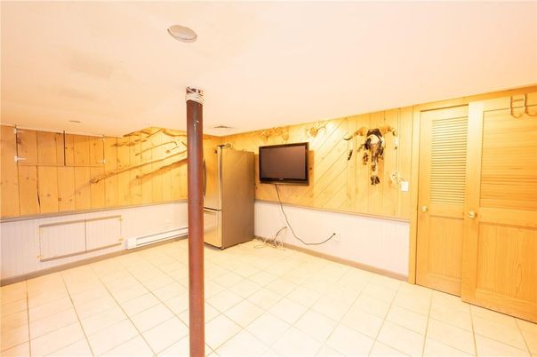 Interior, Wooden Walls