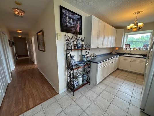 Chandelier, Interior, Kitchen, Wood Texture Flooring