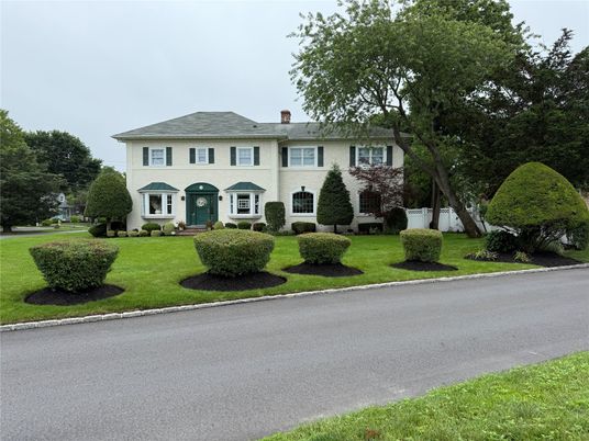 Backyard, Exterior, Facade, Georgian