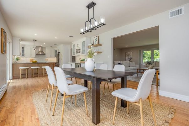 Dining room, Interior, Kitchen, Pendant Lights, Recessed Lighting, Wood Texture Flooring
