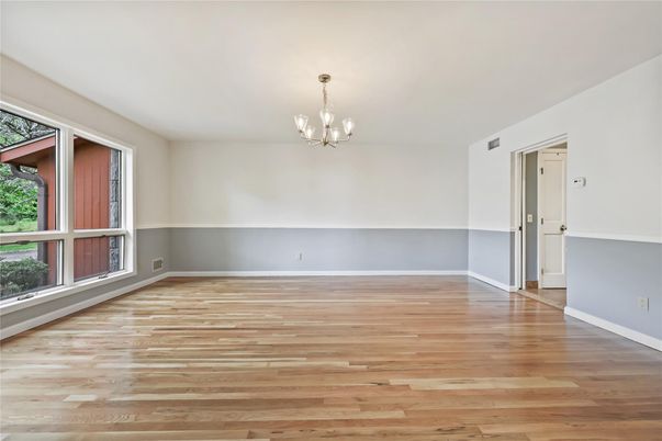 Chandelier, Empty room, Interior, Wood Texture Flooring
