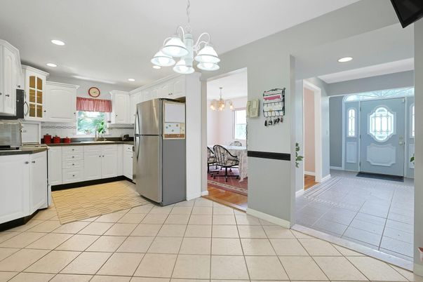 Chandelier, Interior, Kitchen, Pendant Lights, Recessed Lighting, Wood Texture Flooring