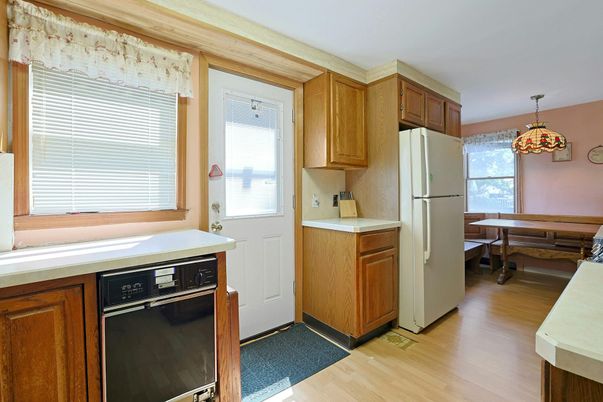 Interior, Kitchen, Pendant Lights, Wood Texture Flooring