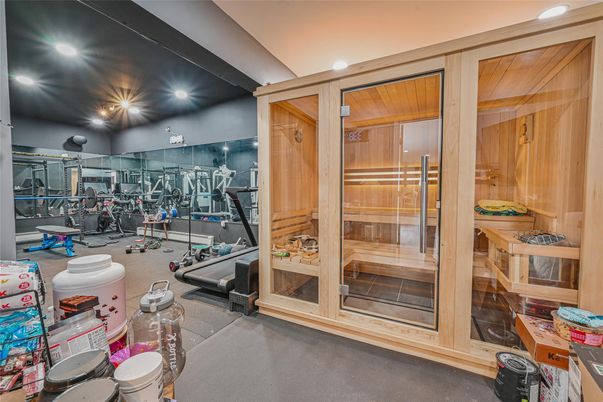 Fitness Equipment, Interior, Recessed Lighting, Sauna Room