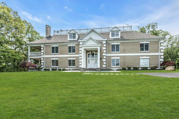 Backyard, Exterior, Facade, Georgian