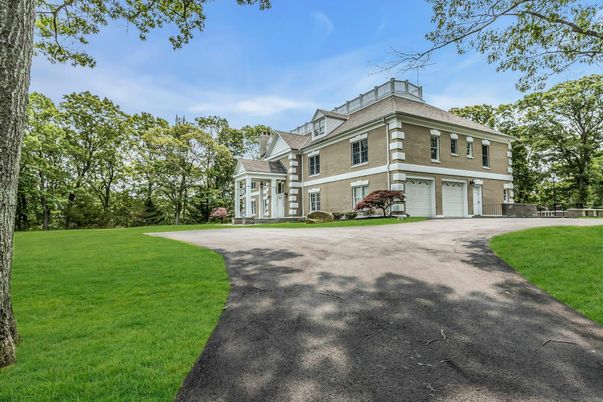 Attached, Backyard, Exterior, Facade, Georgian