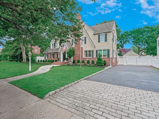 Backyard, Detached Garage, Exterior, Facade, Brick Facade, Cape Cod