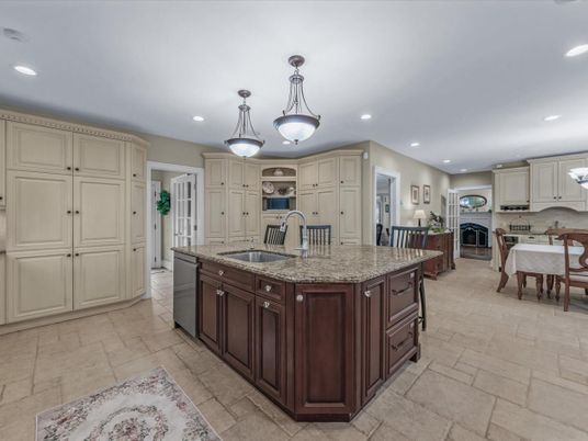 Dining room, Interior, Kitchen, Pendant Lights, Recessed Lighting