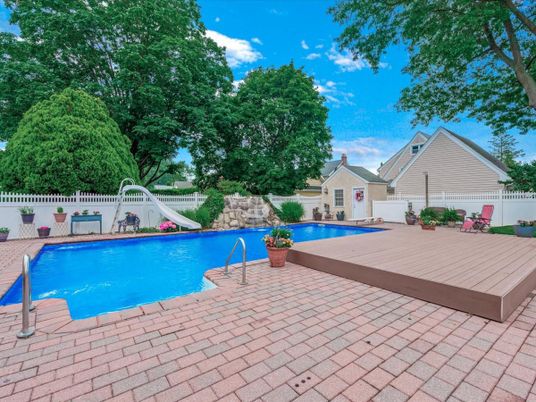 Exterior, Playground, Pool