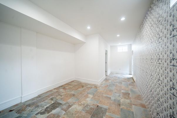 Interior, Recessed Lighting