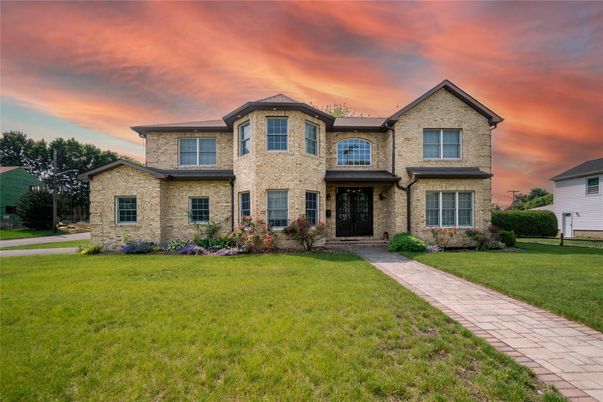 Exterior, Facade, Brick Facade, Brick Traditional
