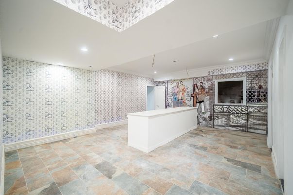 Fireplace, Interior, Recessed Lighting