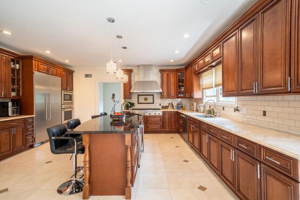 Chandelier, Interior, Kitchen, Pendant Lights, Recessed Lighting, Stainless Steel Appliances