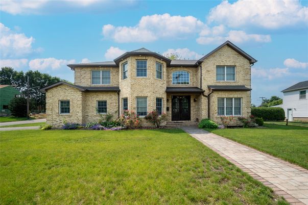 Exterior, Facade, Brick Facade, Brick Traditional