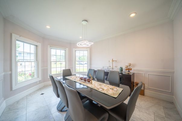 Dining room, Interior, Pendant Lights, Recessed Lighting