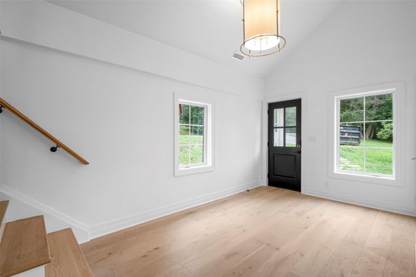 Empty room, Interior, Pendant Lights, Wood Texture Flooring
