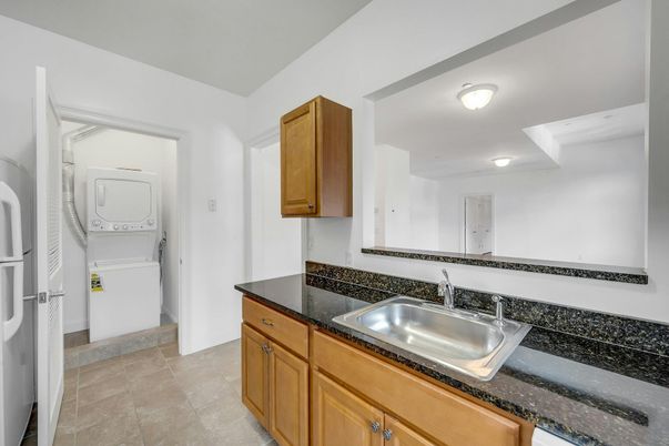 Interior, Kitchen, Utility Closets, Washer