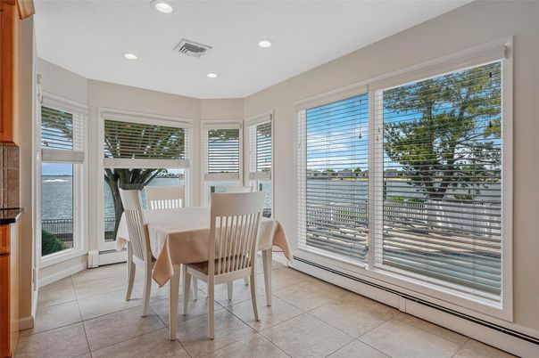Dining room, Interior, Recessed Lighting, Water