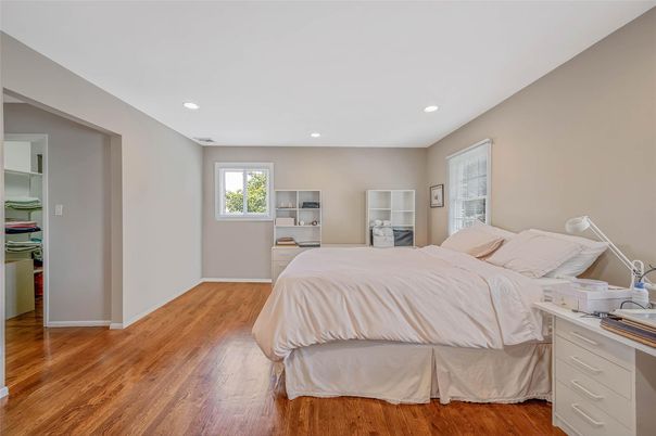 Bedroom, Interior, Recessed Lighting, Wood Texture Flooring