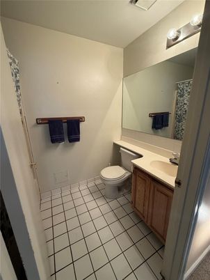 Bathroom, Interior, Tile Countertops