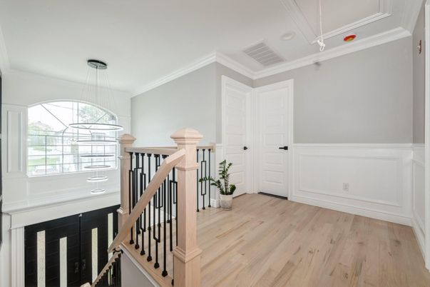 Interior, Pendant Lights, Recessed Lighting, Wood Texture Flooring