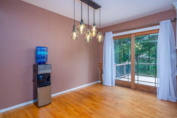 Empty room, Interior, Pendant Lights, Wood Texture Flooring