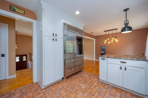 Interior, Kitchen, Pendant Lights, Recessed Lighting, Wood Texture Flooring