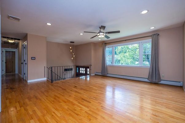 Empty room, Interior, Pendant Lights, Recessed Lighting, Wood Texture Flooring