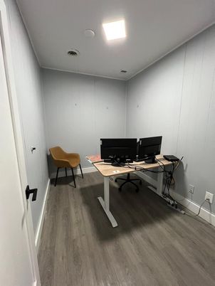 Home Office, Interior, Recessed Lighting, Wood Texture Flooring