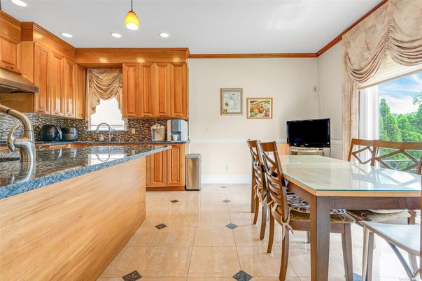 Dining room, Interior, Kitchen, Recessed Lighting