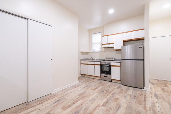 Interior, Kitchen, Recessed Lighting, Wood Texture Flooring