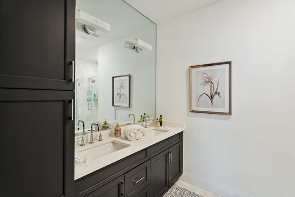 Bathroom, Dual Sink Vanities, Interior