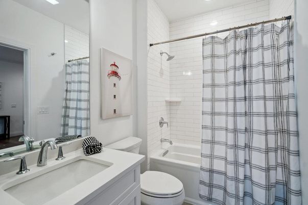 Bathroom, Interior, Recessed Lighting