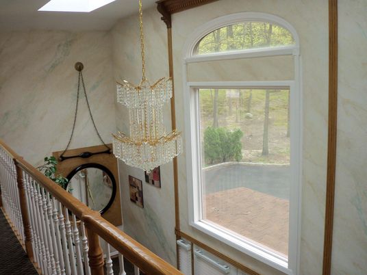 Chandelier, Interior