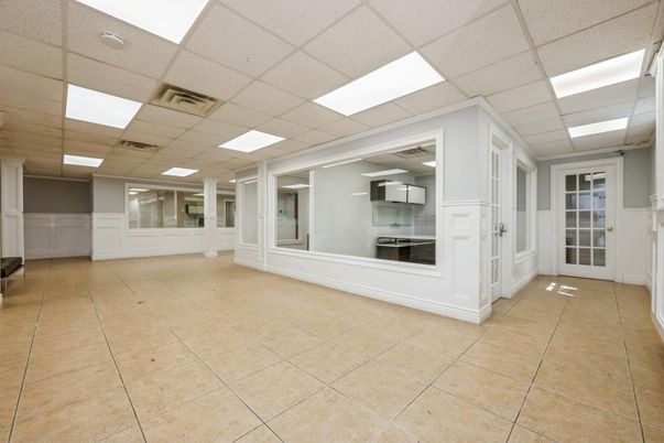 Empty room, Interior, Kitchen, Recessed Lighting