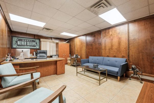 Home Office, Interior, Recessed Lighting, Wooden Walls
