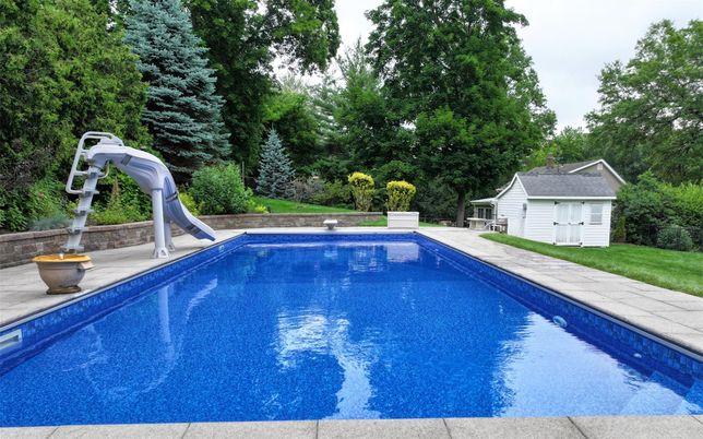 Exterior, Playground, Pool