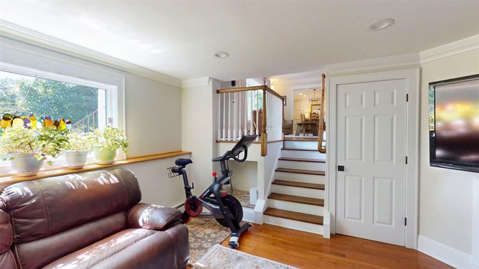 Fitness Equipment, Interior, Recessed Lighting, Wood Texture Flooring