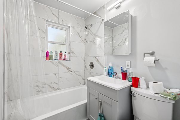 Bathroom, Interior, Marble Walls