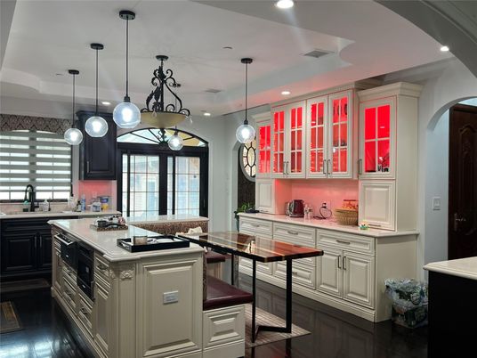 Interior, Kitchen, Pendant Lights, Recessed Lighting, Wood Texture Flooring