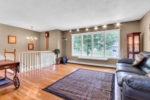 Chandelier, Interior, Wood Texture Flooring