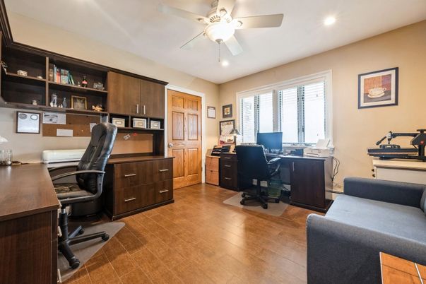 Home Office, Interior, Recessed Lighting, Wood Texture Flooring